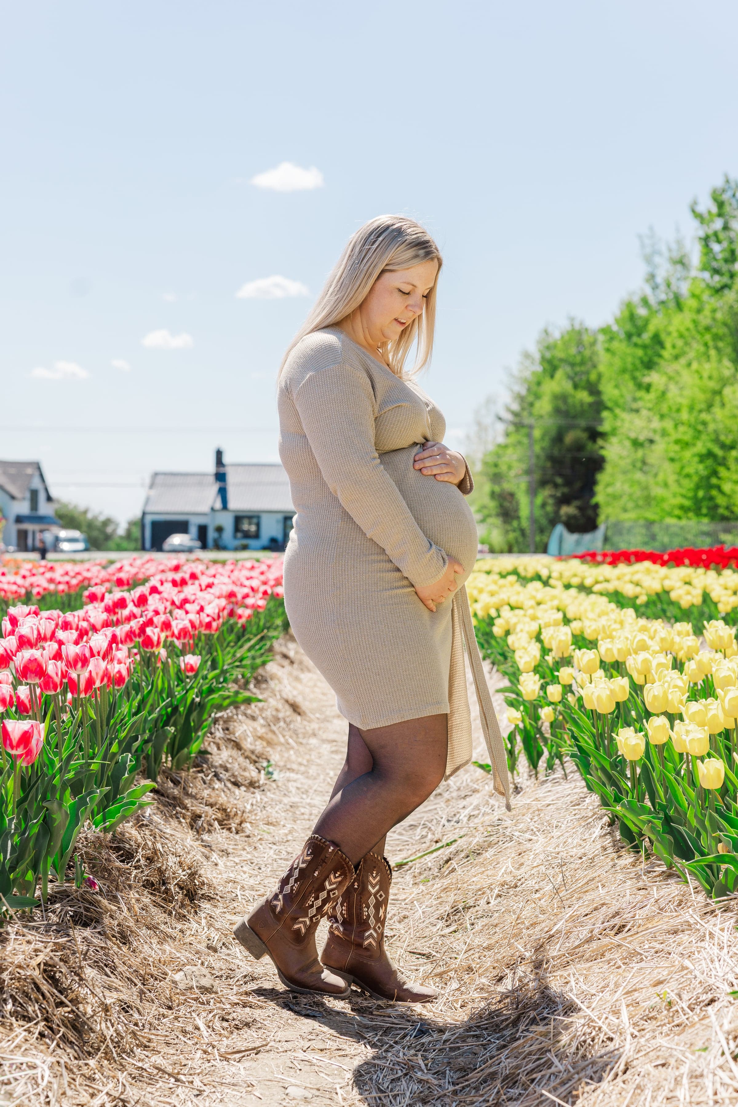 Intimate maternity photography Montreal — Kar-Mei Quach